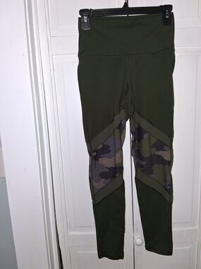 Aerie Offline Olive Green Leggings with Camo Panels